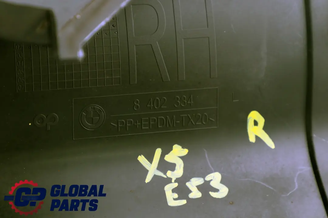 Listwa Osłona Błotnika Przód Prawo do BMW X5 E53 o numerze 8402334 BMW X5 E53 Listwa Osłona Błotnika Przód Prawo - SKU 8402334 - Numer Części 8402334