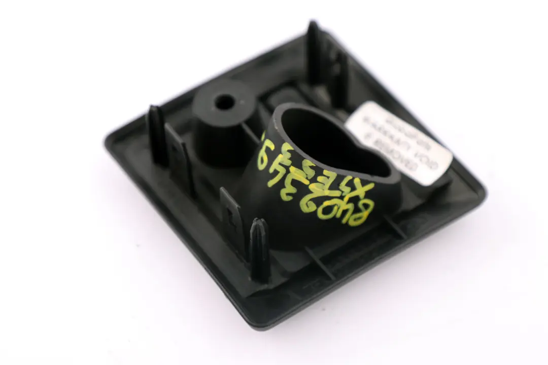 Negro Trasero Izquierdo Gancho Rodillo Red Cubierta 8402349 para BMW X5 E53 con número de pieza 7003781 BMW X5 E53 Negro Trasero Izquierdo Gancho Rodillo Red Cubierta 8402349 - SKU 8402349-1 - Número de pieza 7003781