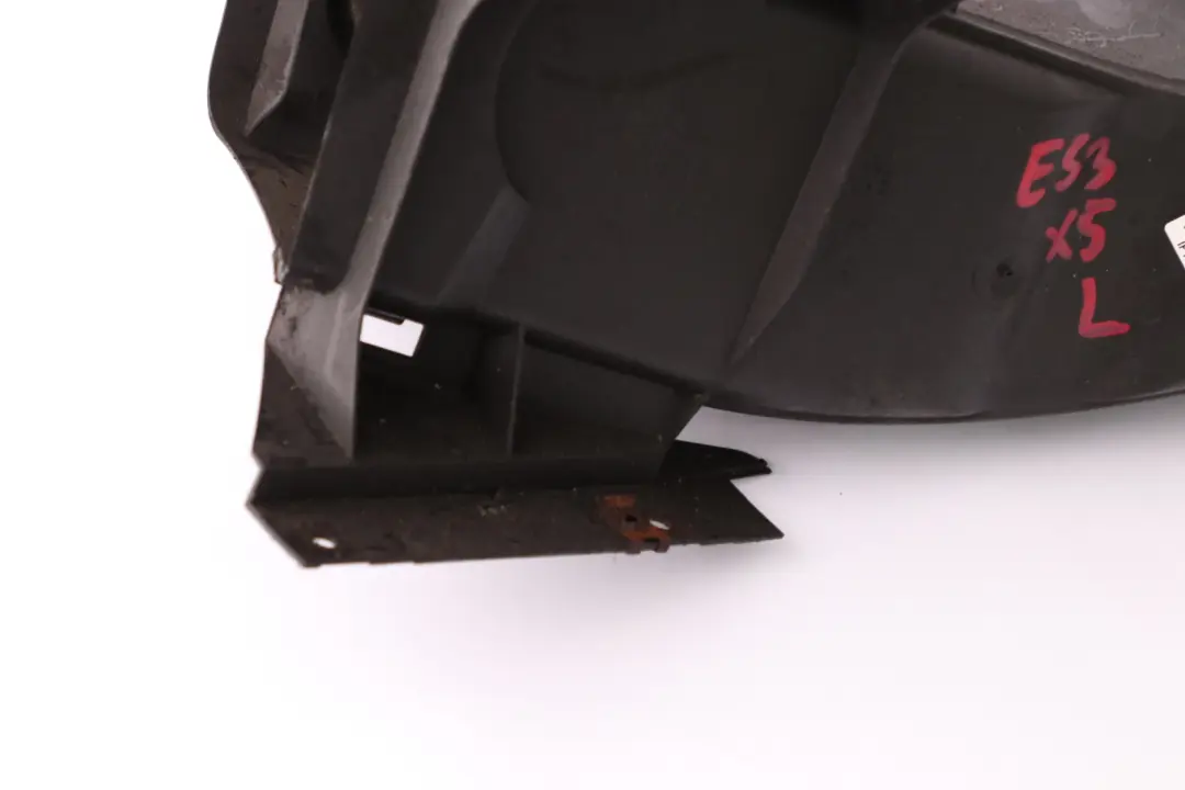 Wlot Powietrza Zderzaka Lewy Przód do BMW X5 E53 o numerze 8402425 BMW X5 E53 Wlot Powietrza Zderzaka Lewy Przód - SKU 8402425 - Numer Części 8402425