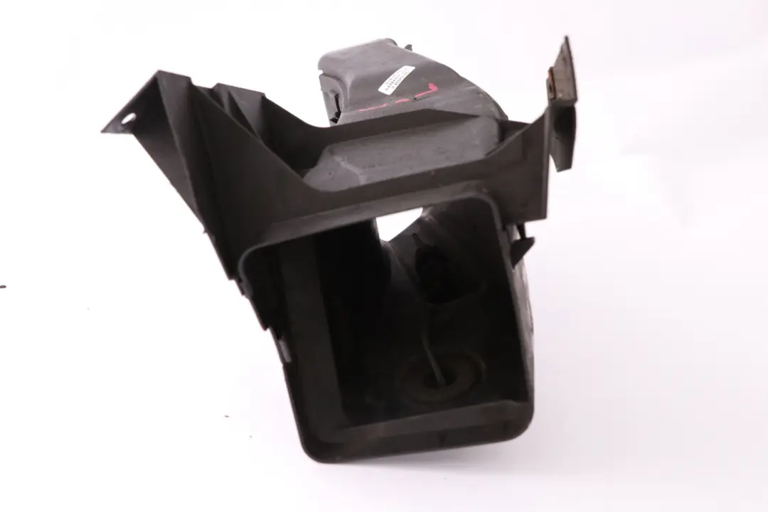 Wlot Powietrza Zderzaka Lewy Przód do BMW X5 E53 o numerze 8402425 BMW X5 E53 Wlot Powietrza Zderzaka Lewy Przód - SKU 8402425 - Numer Części 8402425