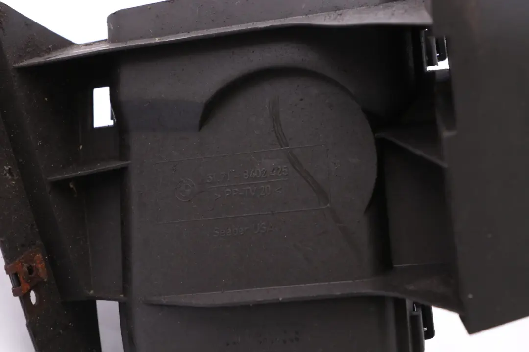 Frontstoßstange Luftführung Bremse Vorne Links 5171 für BMW X5 E53 mit Teilenummer 8402425 BMW X5 E53 Frontstoßstange Luftführung Bremse Vorne Links 5171 - SKU 8402425 - Teilenummer 8402425