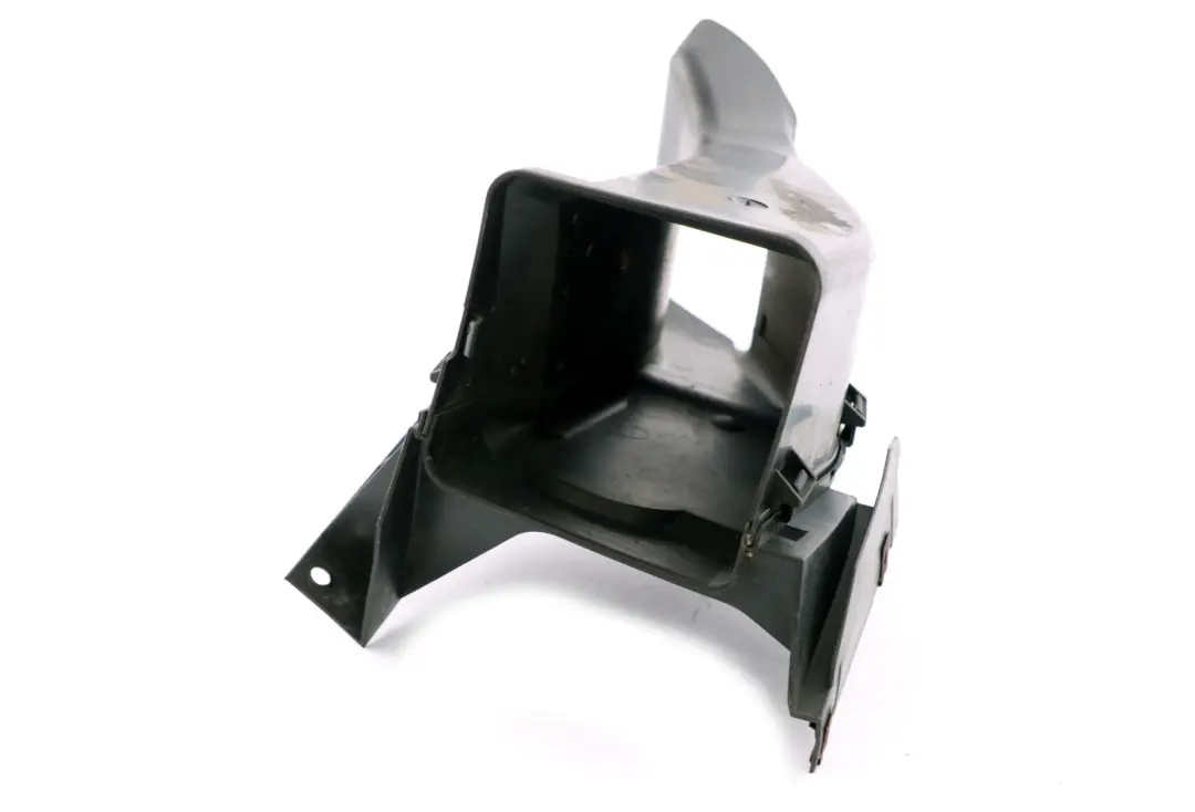 Pare-chocs avant conduit d'air de freinage droit pour BMW X5 E53 à propos du numéro de pièce 8402426 BMW X5 E53 Pare-chocs avant conduit d'air de freinage droit - SKU 8402426 - Numéro de pièce 8402426