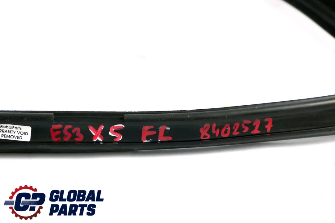 Joint en Caoutchouc Guidage de Fenetre Porte avant Gauche pour BMW X5 E53 à propos du numéro de pièce 8402527 BMW X5 E53 Joint en Caoutchouc Guidage de Fenetre Porte avant Gauche - SKU 8402527 - Numéro de pièce 8402527