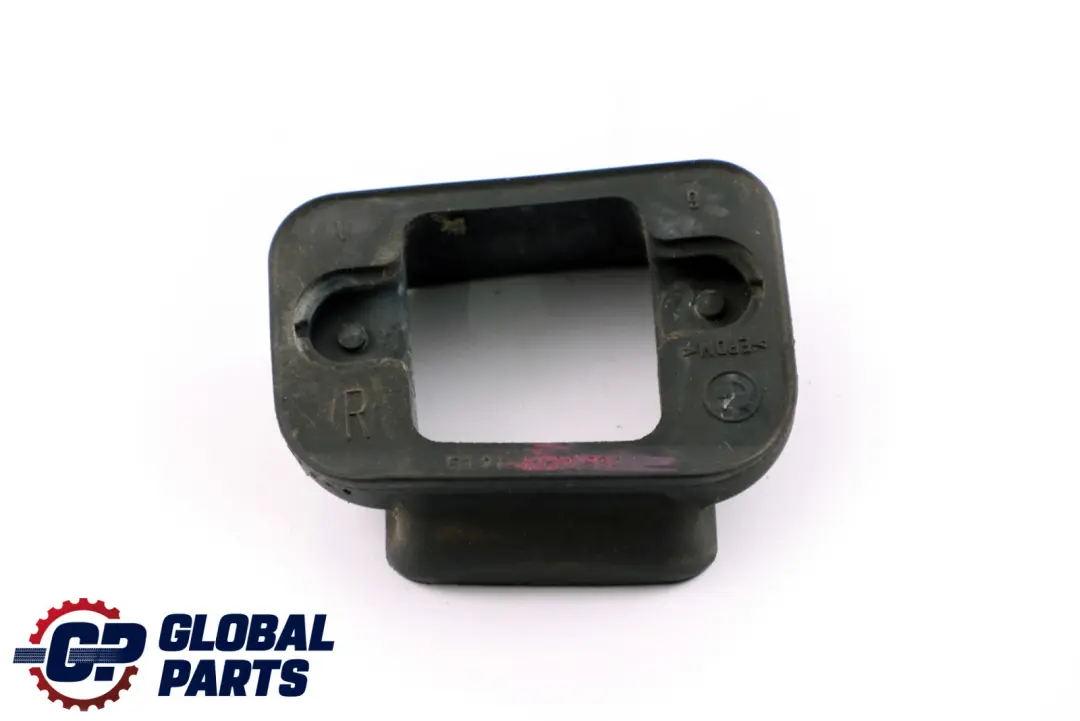 Przedni Prawy Zawias Drzwi Uszczelka do BMW X5 E53 o numerze 8402534 BMW X5 E53 Przedni Prawy Zawias Drzwi Uszczelka - SKU 8402534 - Numer Części 8402534