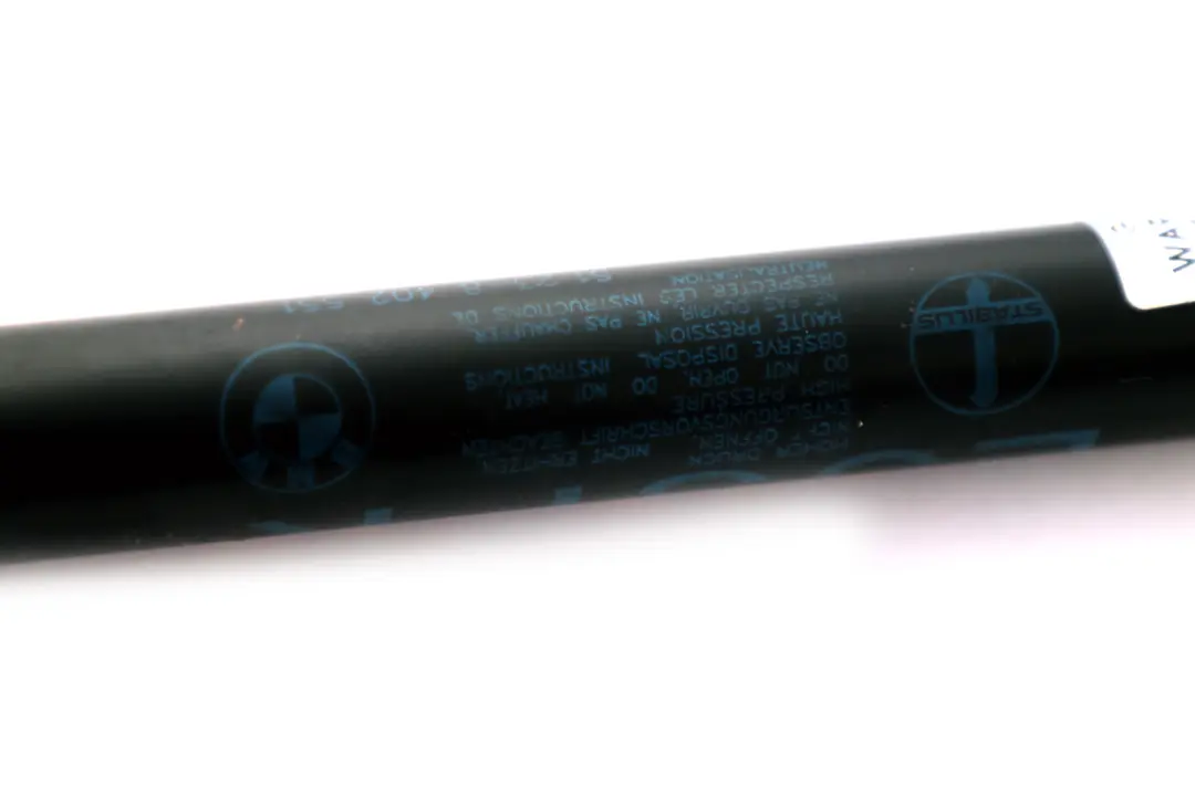 Ressort Pneumatique de Capot Av. Complet pour BMW X5 Serie E53 à propos du numéro de pièce 51238402551 BMW X5 Serie E53 Ressort Pneumatique de Capot Av. Complet - SKU 8402551 - Numéro de pièce 51238402551