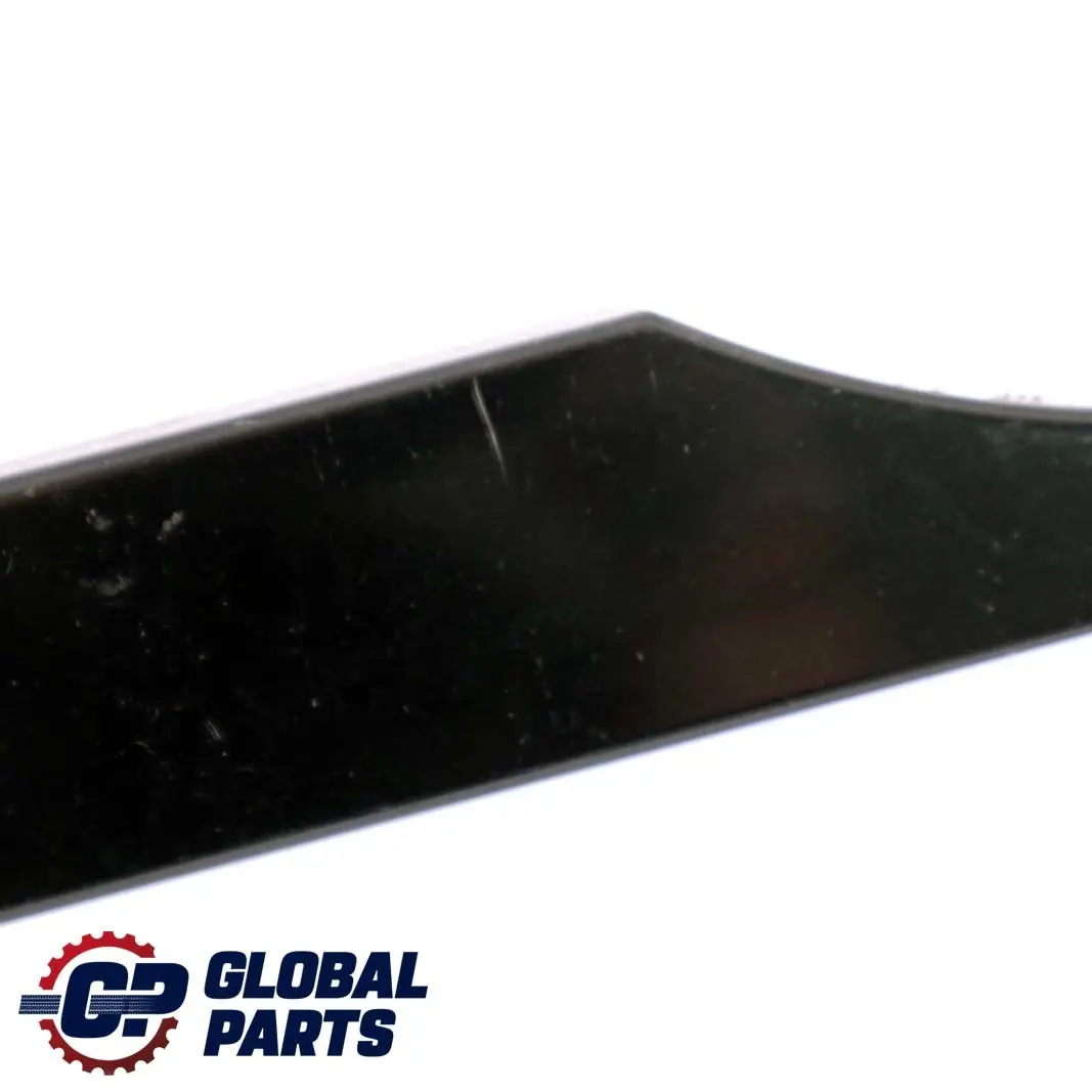 Coque/Revetement pour Phare Droite Noir Sapphire Noir pour BMW X5 E53 à propos du numéro de pièce 8402648 BMW X5 E53 Coque/Revetement pour Phare Droite Noir Sapphire Noir - SKU 8402648-BS1 - Numéro de pièce 8402648