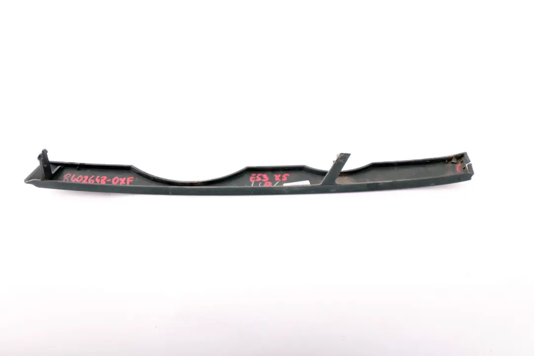 BMW E53 X5 Listwa pod lampe prawa Oxfordgruen - SKU 8402648-OXF - Numer Części 8402648