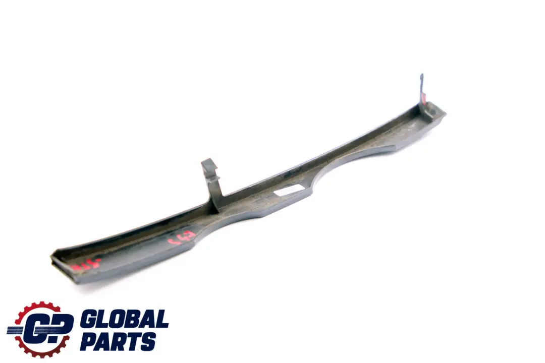 Rechte Scheinwerferabdeckung Blende Stahlgrau Metallic Grau für BMW X5 E53 mit Teilenummer 8402648 BMW X5 E53 Rechte Scheinwerferabdeckung Blende Stahlgrau Metallic Grau - SKU 8402648-STH - Teilenummer 8402648