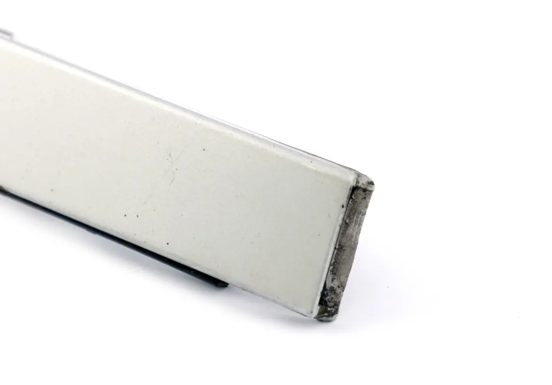 BMW E53 Tapa del faro derecho Panel De ajuste O / S Titansilber - SKU 8402648-TS - Número de pieza 8402648