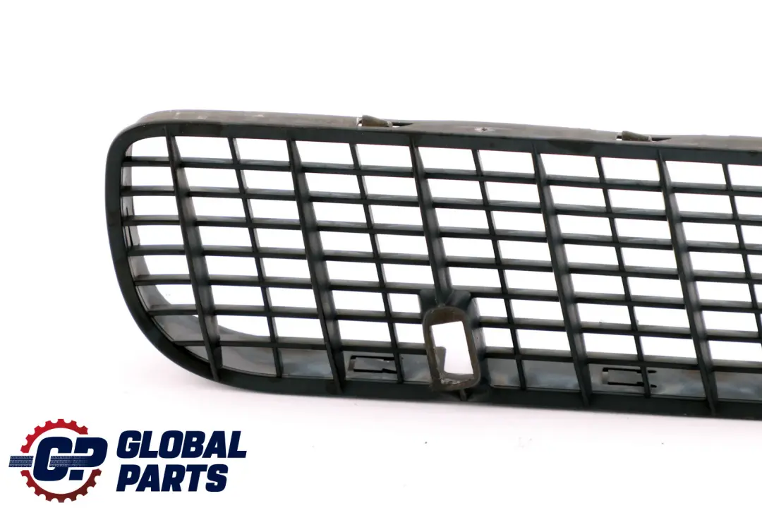 Grille Air Inlet Trim Cover Surround Right O/S to BMW X5 E53 with Part number 8402670 BMW X5 E53 Grille Air Inlet Trim Cover Surround Right O/S - SKU 8402670 - Part number 8402670