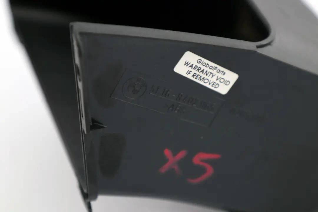 Schowek Półka Uchwyt Na Kubek Kubki Napoje Tył Czarny do BMW X5 E53 o numerze 8402965 BMW X5 E53 Schowek Półka Uchwyt Na Kubek Kubki Napoje Tył Czarny - SKU 8402965 - Numer Części 8402965