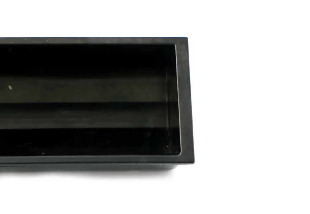 Utilizzo Posacenere Alloggio Accendino Centrale Frontale BMW X5 E53 - SKU 8402967 - Numero di parte 51168402967