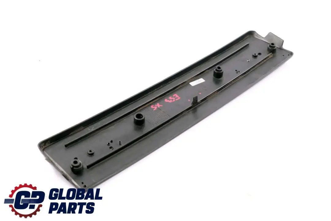 Base portamatriculasBMW X5 E53 5111 para con número de pieza 51118403075 Base portamatriculasBMW X5 E53 5111 - SKU 8403075 - Número de pieza 51118403075