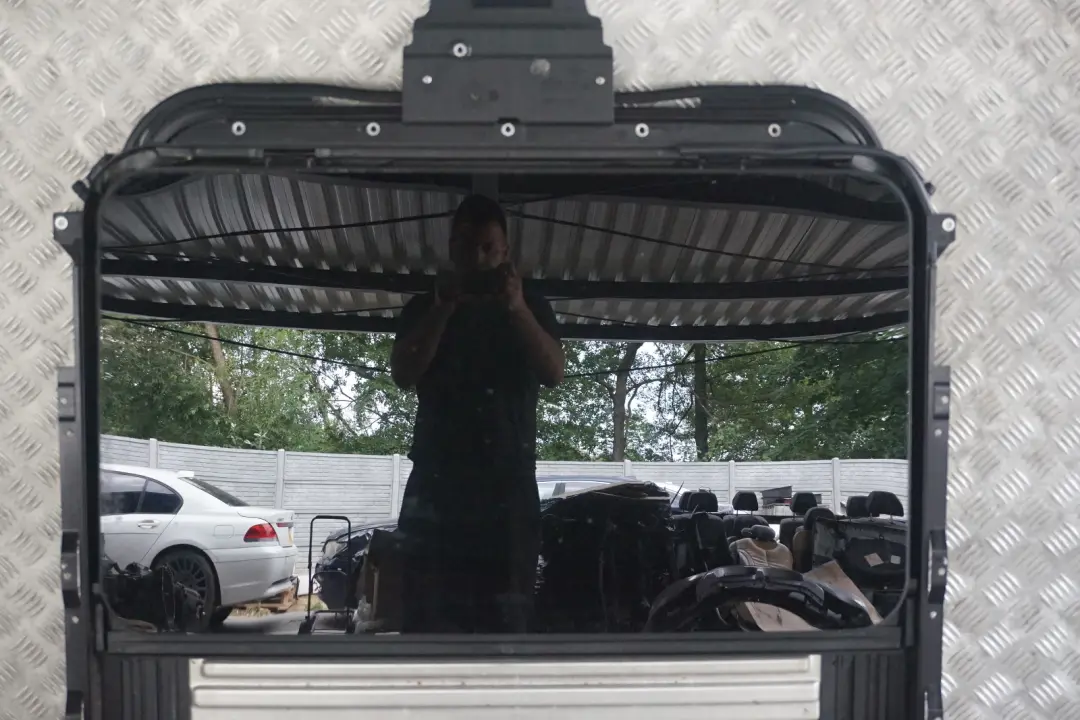 Szyberdach Szklany Z Ramą Kompletny Beżowy do BMW X5 E53 o numerze 8408062 BMW X5 E53 Szyberdach Szklany Z Ramą Kompletny Beżowy - SKU 8408062-1 - Numer Części 8408062