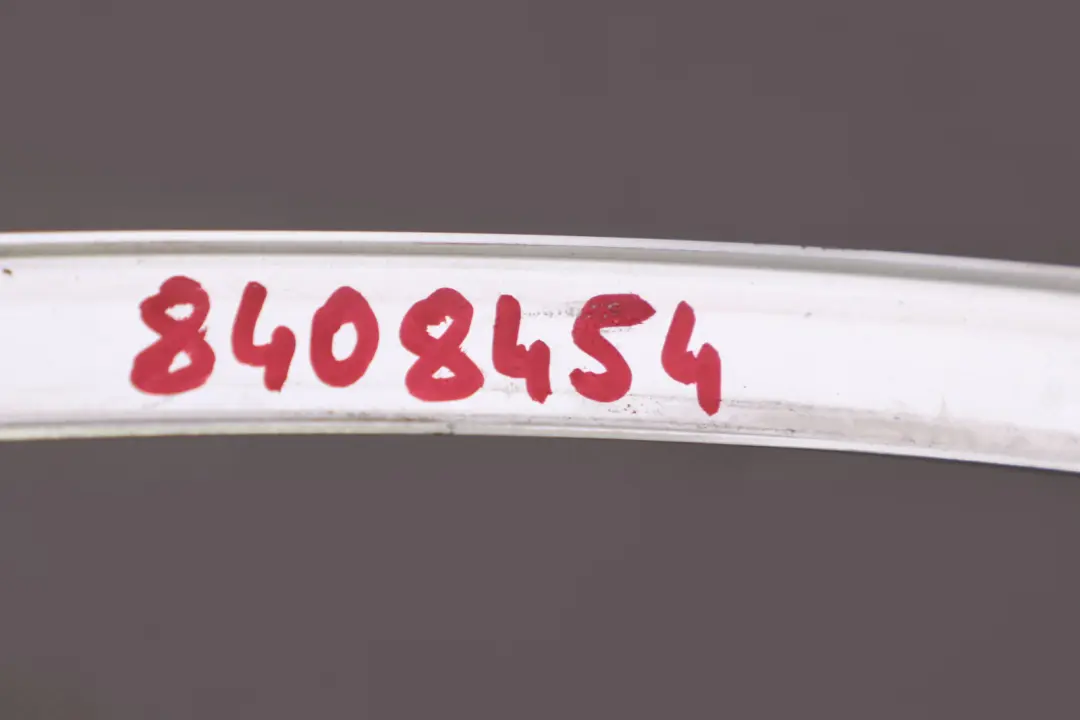 Right O/S Side Window Finisher Cover Chrome to BMW X5 Series E53 Rear with Part number 8408454 BMW X5 Series E53 Rear Right O/S Side Window Finisher Cover Chrome - SKU 8408454 - Part number 8408454