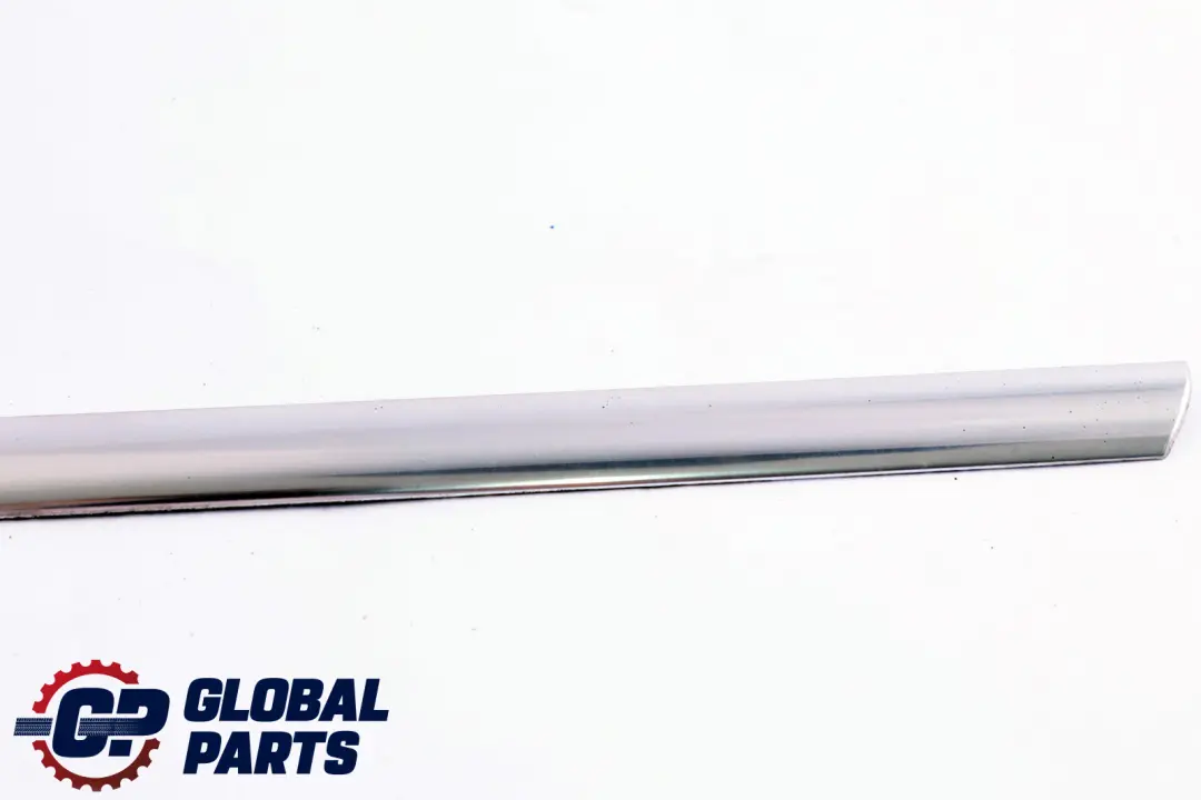 Listello Finestrino Posteriore Sinistra Cromo per BMW X5 E53 con numero di parte 8408455 BMW X5 E53 Listello Finestrino Posteriore Sinistra Cromo - SKU 8408455 - Numero di parte 8408455