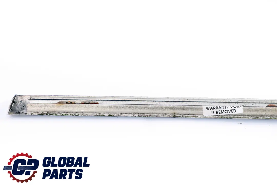 Listello Finestrino Posteriore Sinistra Cromo per BMW X5 E53 con numero di parte 8408455 BMW X5 E53 Listello Finestrino Posteriore Sinistra Cromo - SKU 8408455 - Numero di parte 8408455