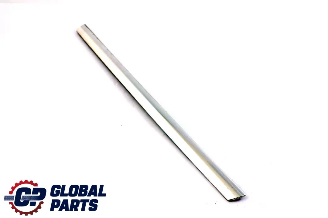 Listello Finestrino Posteriore Sinistra Cromo per BMW X5 E53 con numero di parte 8408455 BMW X5 E53 Listello Finestrino Posteriore Sinistra Cromo - SKU 8408455 - Numero di parte 8408455