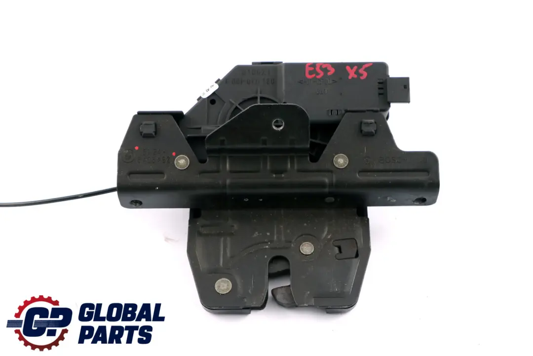 Serratura Portellone Bagagliaio Superiore Posteriore per BMW X5 E53 con numero di parte 8408492 BMW X5 E53 Serratura Portellone Bagagliaio Superiore Posteriore - SKU 8408492 - Numero di parte 8408492