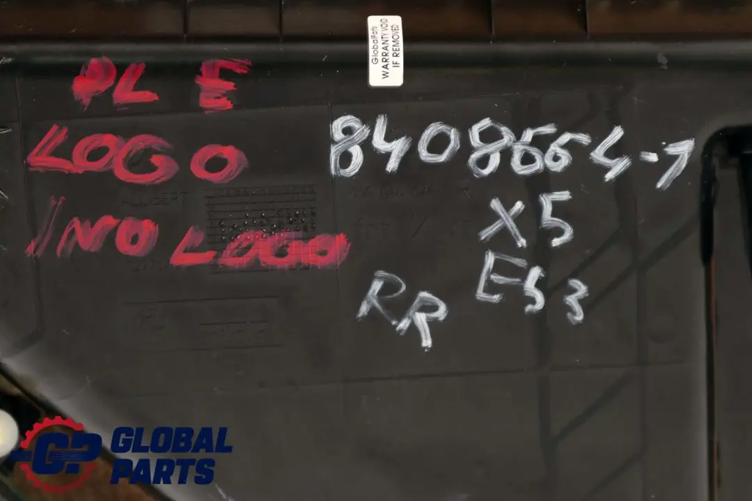Pannello Porta Posteriore Destra pelle Nera per BMW X5 E53 con numero di parte 8408664 BMW X5 E53 Pannello Porta Posteriore Destra pelle Nera - SKU 8408664-1 - Numero di parte 8408664