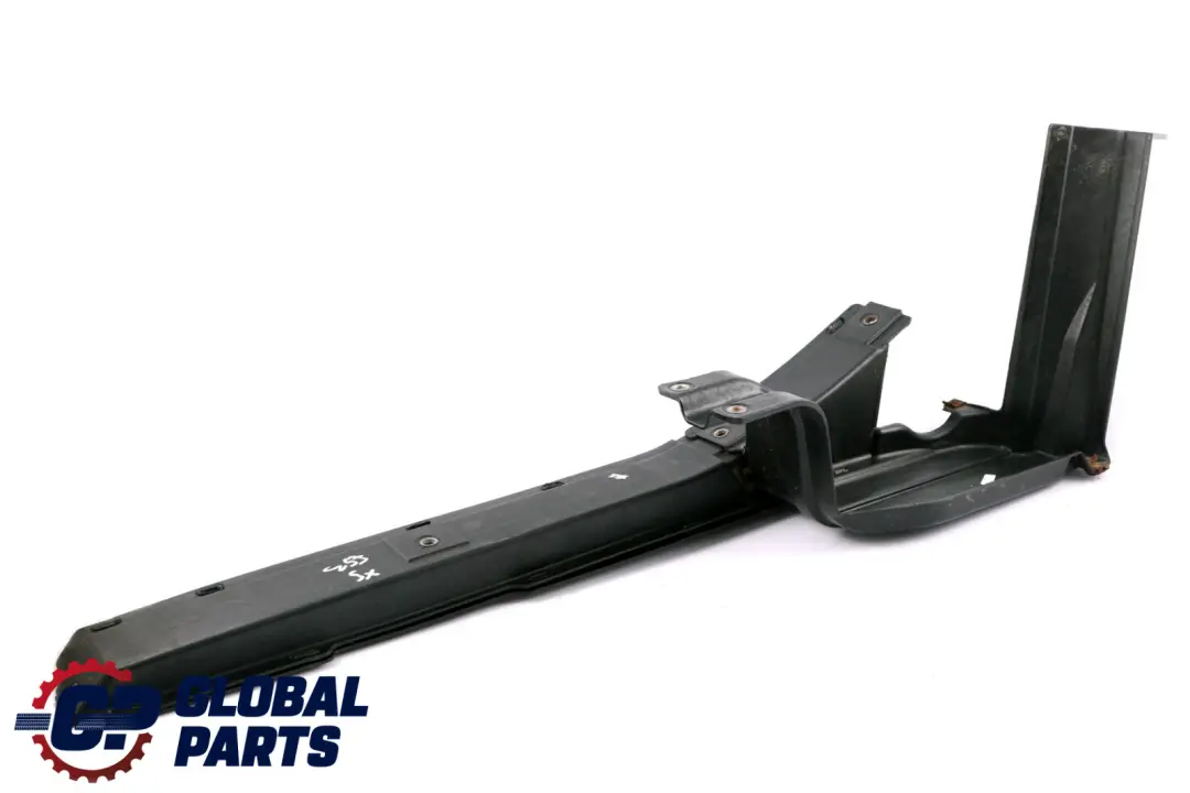 Debajo De La Bandeja Protección Empuje Recorte Tanque Derecho para BMW X5 E53 con número de pieza 8408768 BMW X5 E53 Debajo De La Bandeja Protección Empuje Recorte Tanque Derecho - SKU 8408768 - Número de pieza 8408768