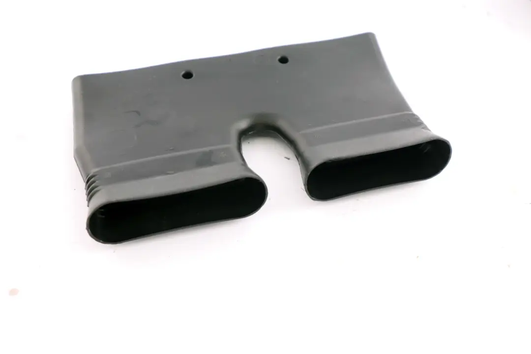 Conduit D'air Du Chauffage Au Sol Arrière Gauche pour BMW X5 E53 à propos du numéro de pièce 7008957 BMW X5 E53 Conduit D'air Du Chauffage Au Sol Arrière Gauche - SKU 8408771 - Numéro de pièce 7008957