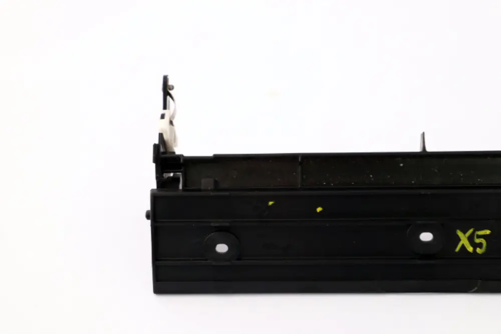 BMW X5 E53 Flap Radio Partición Montaje Parte Cubierta Salpicadero - SKU 8408783 - Número de pieza 8408783