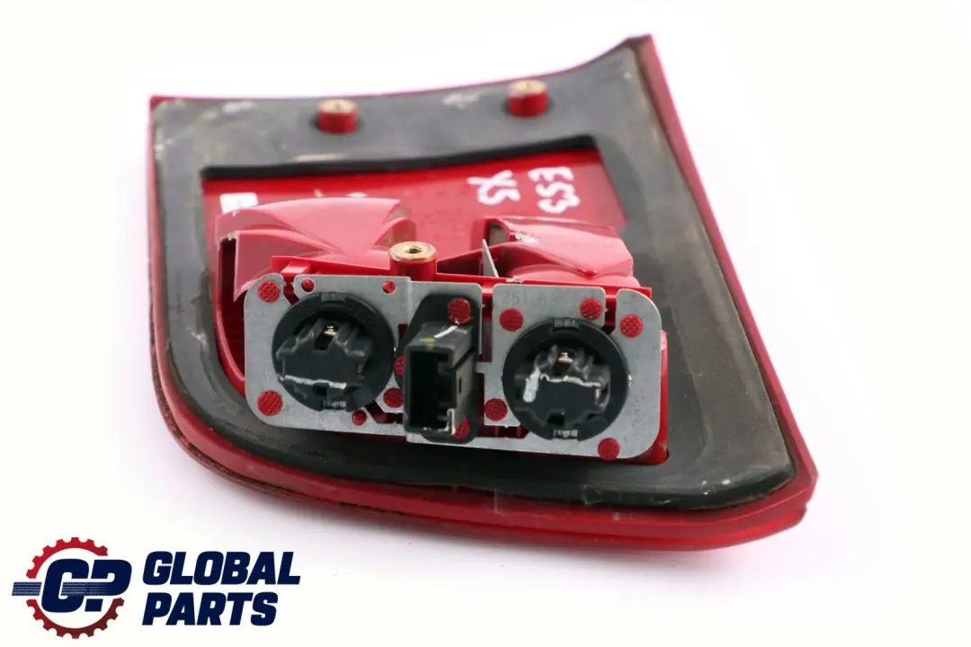 Heckleuchte Heckklappe rechts 6321 für BMW X5 er E53 mit Teilenummer 8409012 BMW X5 er E53 Heckleuchte Heckklappe rechts 6321 - SKU 8409012 - Teilenummer 8409012