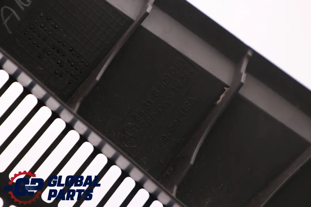 Revetement Bo?tier Microfiltre 6431 pour BMW X5 E53 à propos du numéro de pièce 8409048 BMW X5 E53 Revetement Bo?tier Microfiltre 6431 - SKU 8409048 - Numéro de pièce 8409048