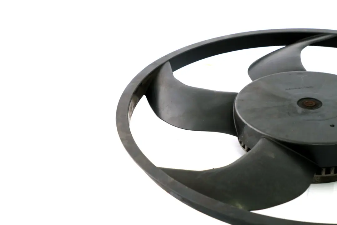 BMW E60 E61 Carénage De Ventilateur De Radiateur Refroidissement Moteur - SKU 6950213 - Numéro de pièce 8508251