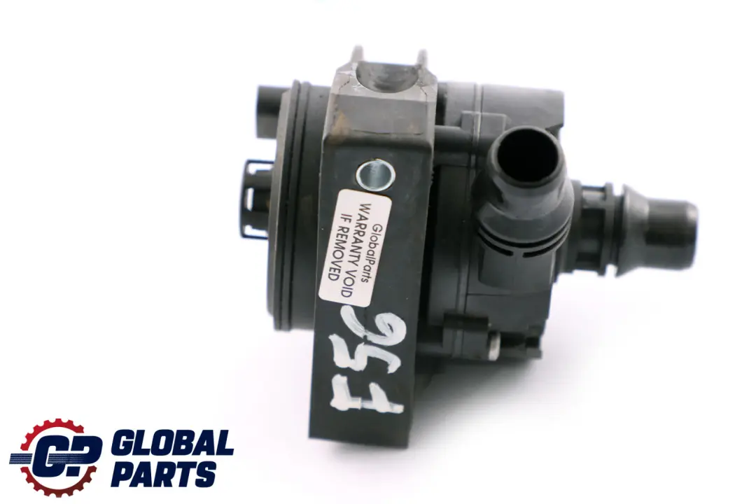 Pompa Acqua Ausiliaria Radiatore Unità Refrigerante per Mini F55 F56 con numero di parte 8486848 Mini F55 F56 Pompa Acqua Ausiliaria Radiatore Unità Refrigerante - SKU 8486848 - Numero di parte 8486848
