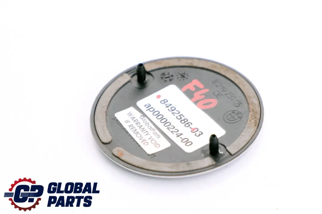 Emblemat Logo Plakietka 74MM 5114 do BMW F40 o numerze 8492586 BMW F40 Emblemat Logo Plakietka 74MM 5114 - SKU 8492586 - Numer Części 8492586