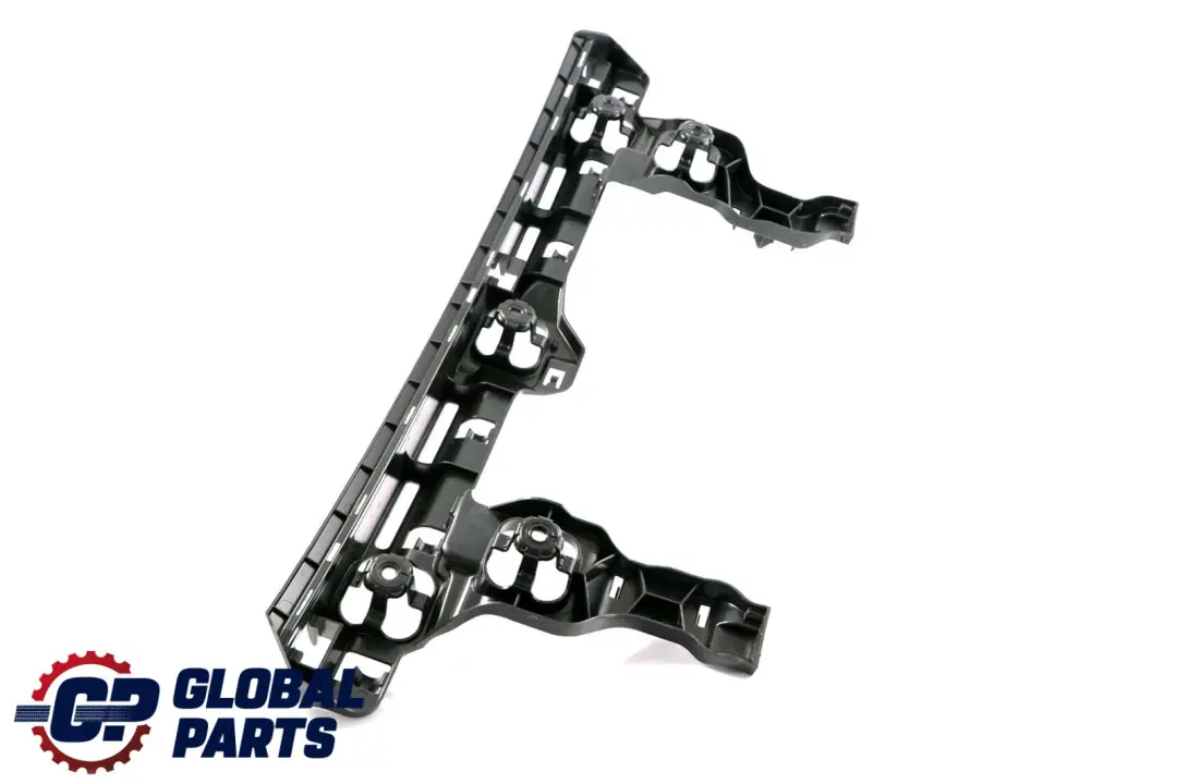 Soporte De Guía Central Para Parachoques Trasero para BMW F40 con número de pieza 8496655 BMW F40 Soporte De Guía Central Para Parachoques Trasero - SKU 8496655 - Número de pieza 8496655