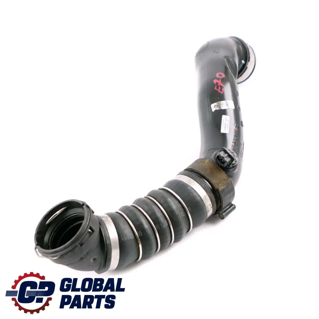 M57N2 Przewód Rura Intercooler Turbo do BMW E70 E71 o numerze 8506079 BMW E70 E71 M57N2 Przewód Rura Intercooler Turbo - SKU 8506079 - Numer Części 8506079