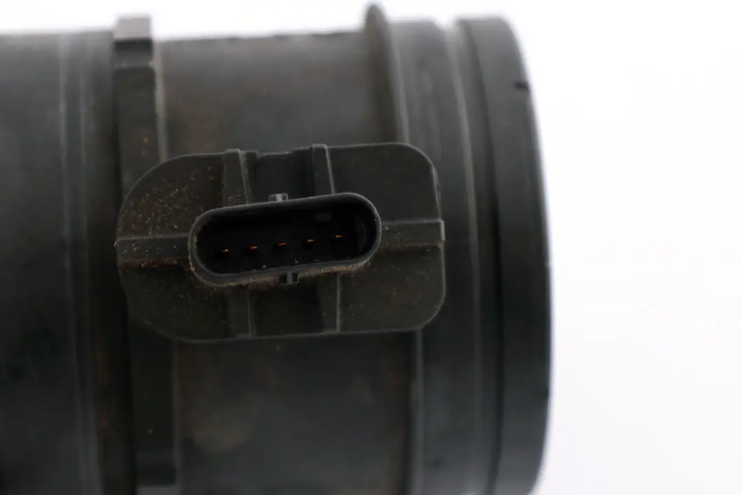 Przepływomierz Powietrza Diesel N47N do BMW E90 E91 E92 E93 LCI o numerze 8506409 BMW E90 E91 E92 E93 LCI Przepływomierz Powietrza Diesel N47N - SKU 8506409 - Numer Części 8506409