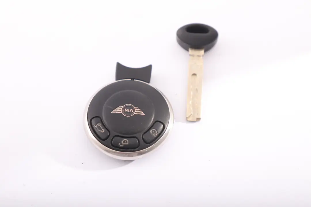 90HP N47N Komputer Silnika ECU do Mini One R56 LCI o numerze 8506666 Mini One R56 LCI 90HP N47N Komputer Silnika ECU - SKU 8506666-1 - Numer Części 8506666