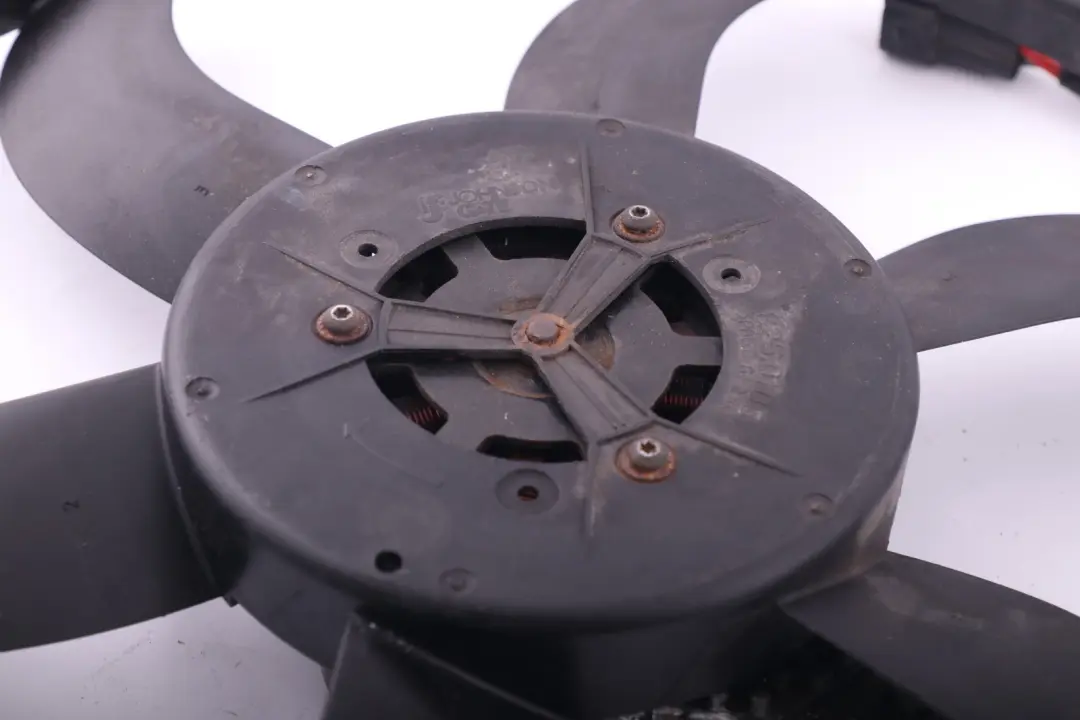 Radiator Cooling Pusher Fan 400W 7588974 to BMW 1 3 Series E81 E87 E90 E91 Diesel with Part number 8506668 BMW 1 3 Series E81 E87 E90 E91 Diesel Radiator Cooling Pusher Fan 400W 7588974 - SKU 8506668 - Part number 8506668