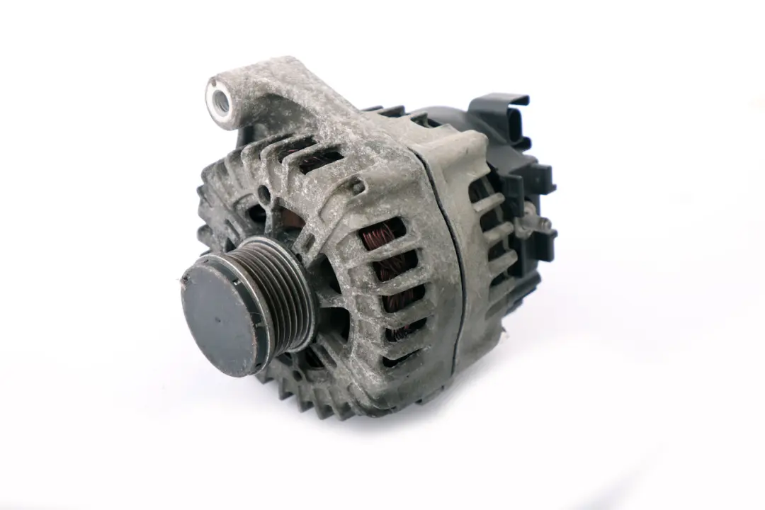 Alternator Valeo BMW E90 E91 E92 E93 LCI Diesel Generator 175A 150 14V to with Part number 8507623 Alternator Valeo BMW E90 E91 E92 E93 LCI Diesel Generator 175A 150 14V - SKU 8507623 - Part number 8507623