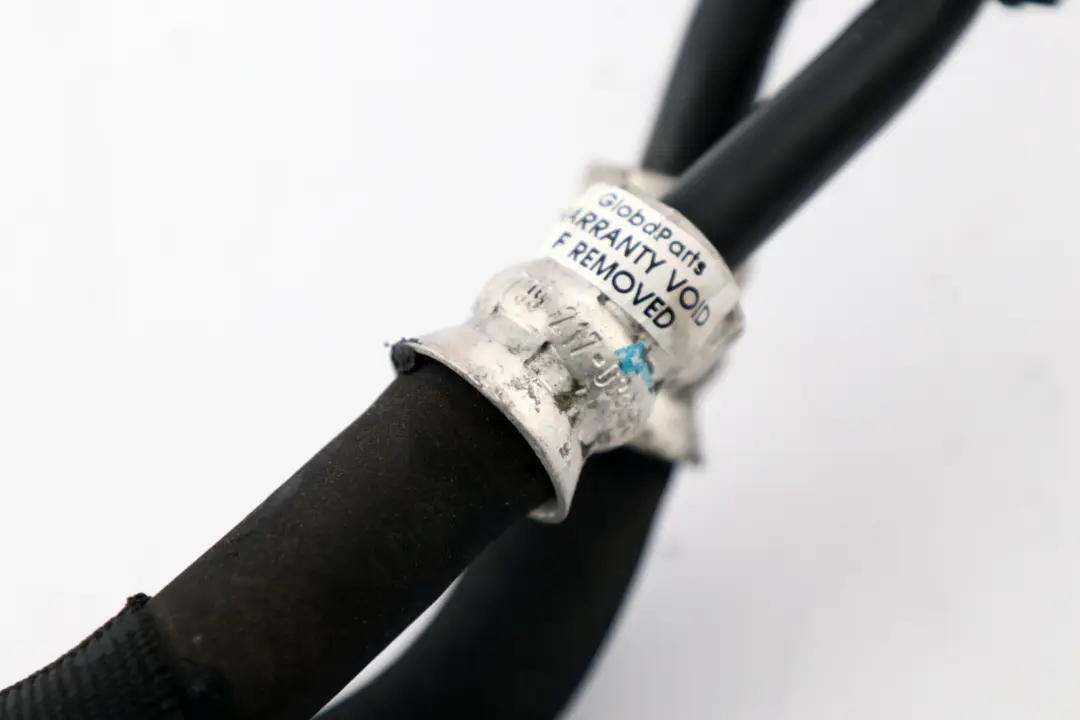 Tuyau refroidissement d'huile chaleur Tuyau d'entrée sortie pour BMW E90 E91 E92 325d à propos du numéro de pièce 8509706 BMW E90 E91 E92 325d Tuyau refroidissement d'huile chaleur Tuyau d'entrée sortie - SKU 8509706 - Numéro de pièce 8509706