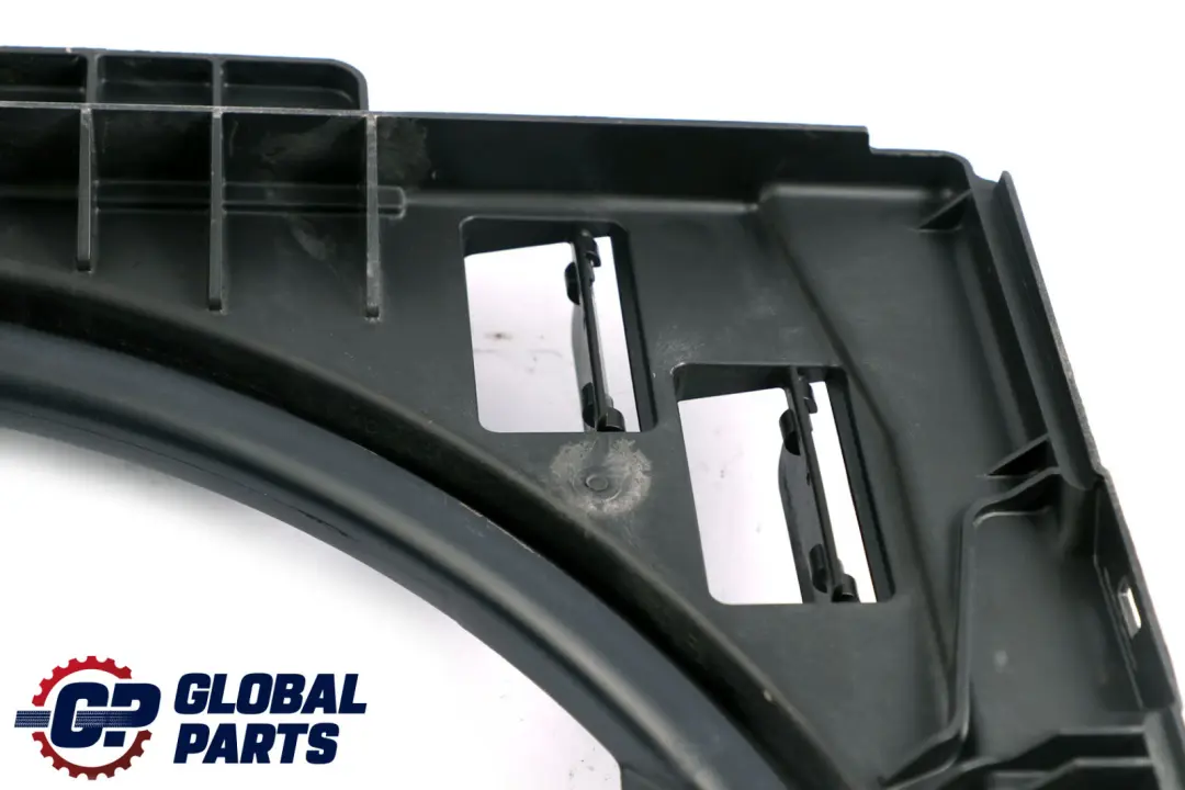 BMW X5 Series E70 3.0d 3.0sd M57N2 Engine Radiator Fan Housing 600W - SKU 8509746 - Numéro de pièce 8509746