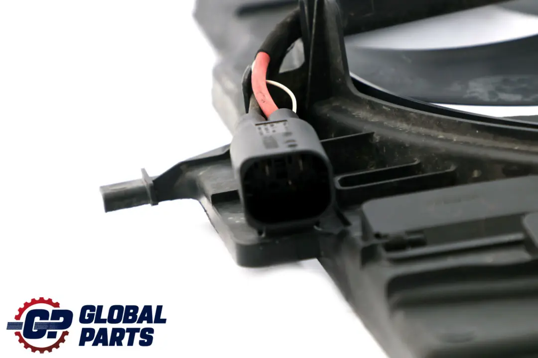 3.0sd M57N2 Wentylator Obudowa do BMW X5 E70 3.0d o numerze 8509746 BMW X5 E70 3.0d 3.0sd M57N2 Wentylator Obudowa - SKU 8509746 - Numer Części 8509746