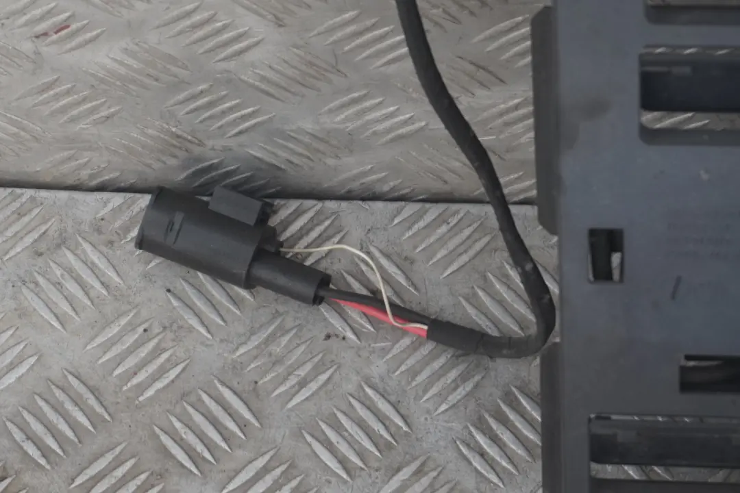 M67N Osłona Chłodnicy Wentylator do BMW E65 745d o numerze 7795138 BMW E65 745d M67N Osłona Chłodnicy Wentylator - SKU 8509925 - Numer Części 7795138