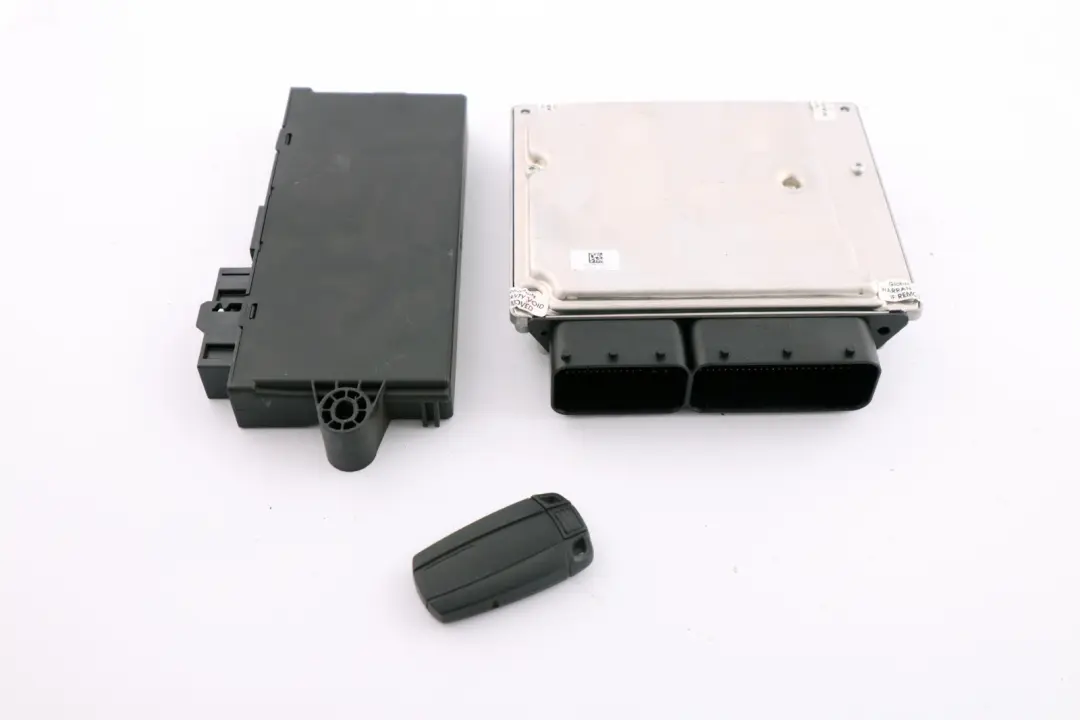 N47S ECU Steuergerät DDE CAS3 + Schlüss für BMW E81 E87 LCI E88 123d Motor mit Teilenummer 8510593 BMW E81 E87 LCI E88 123d Motor N47S ECU Steuergerät DDE CAS3 + Schlüss - SKU 8510593 - Teilenummer 8510593