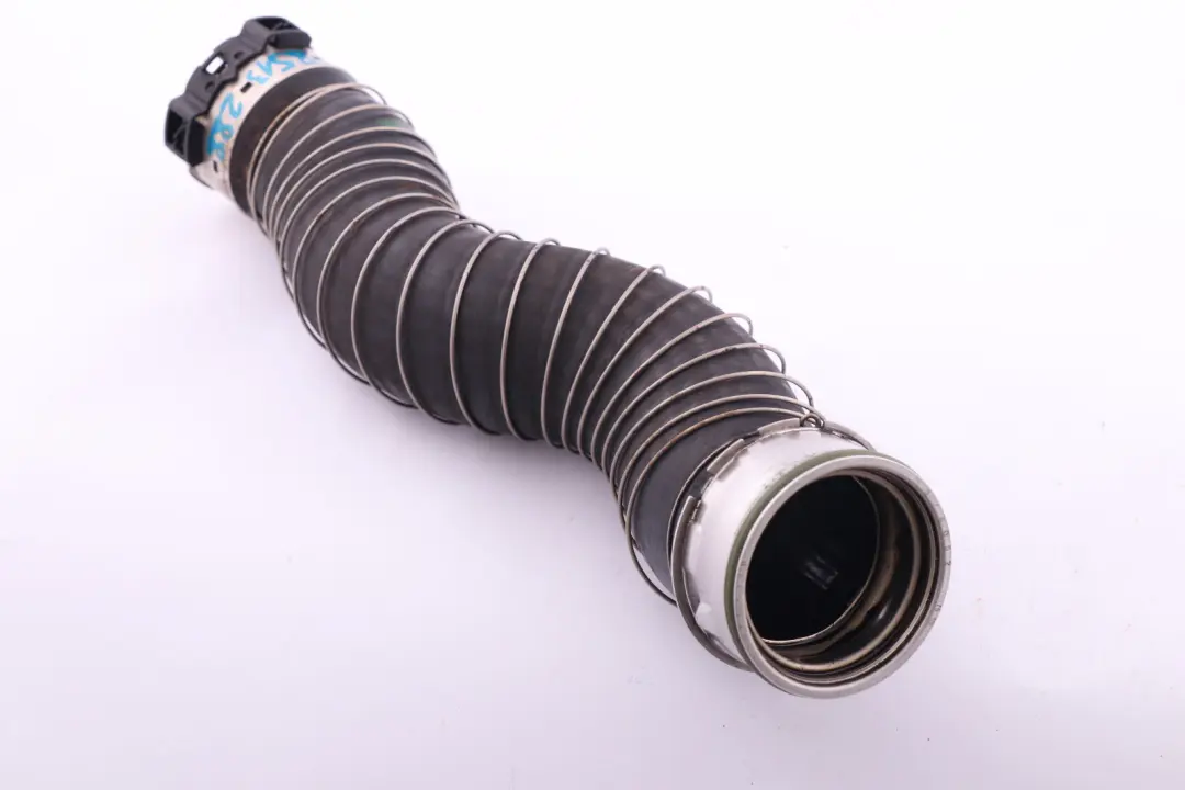 N47N Intercooler Charge to Air Line BMW E90 E91 E92 E93 LCI X1 E84 320d with Part number 8513288 Air Line BMW E90 E91 E92 E93 LCI X1 E84 320d N47N Intercooler Charge - SKU 8513288 - Part number 8513288