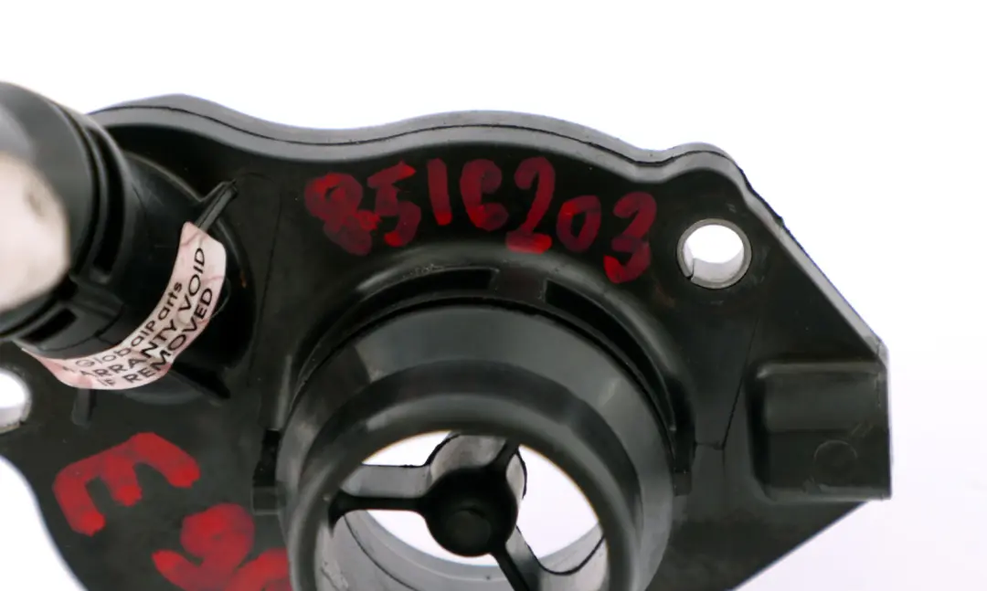 Alloggiamento Termostato per BMW X1 E84 E90 E91 E92 E93 LCI F10 F11 F20 F30 con numero di parte 8516203 BMW X1 E84 E90 E91 E92 E93 LCI F10 F11 F20 F30 Alloggiamento Termostato - SKU 8516203 - Numero di parte 8516203