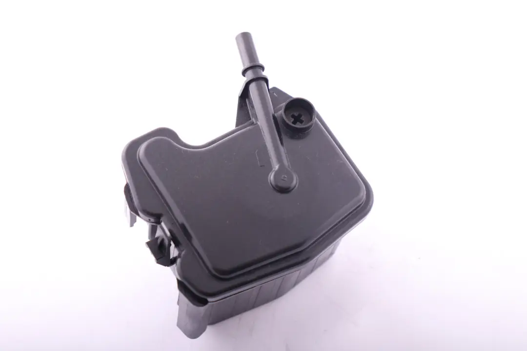 Filtro De Combustible Diesel para MINI Cooper D R55 R56 W16 con número de pieza 8517166 MINI Cooper D R55 R56 W16 Filtro De Combustible Diesel - SKU 8517166 - Número de pieza 8517166