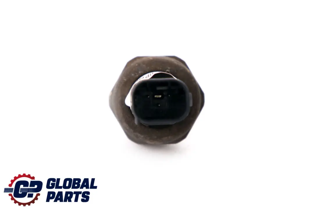 A/C Pressure Sensor to BMW 5 Series E60 with Part number 8570625 BMW 5 Series E60 A/C Pressure Sensor - SKU 8570625 - Part number 8570625