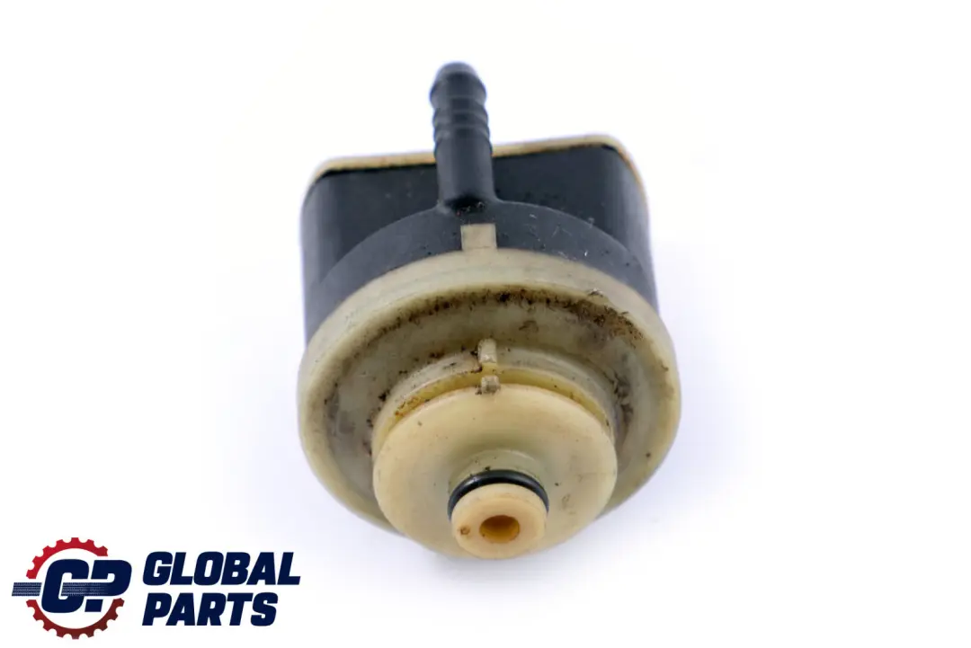 BMW 5 X3 Series E60 E61 E83 LCI Fuel Strainer Heating 3 PIN 8572523 - SKU 8572517 - Part number 8572517