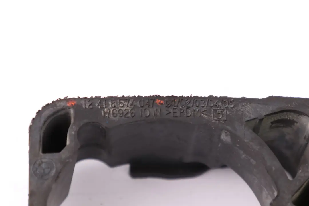 Guarnizione di spine Supporto per il montaggio per Mini F55 F56 F57 F60 con numero di parte 8574047 Mini F55 F56 F57 F60 Guarnizione di spine Supporto per il montaggio - SKU 8574047 - Numero di parte 8574047