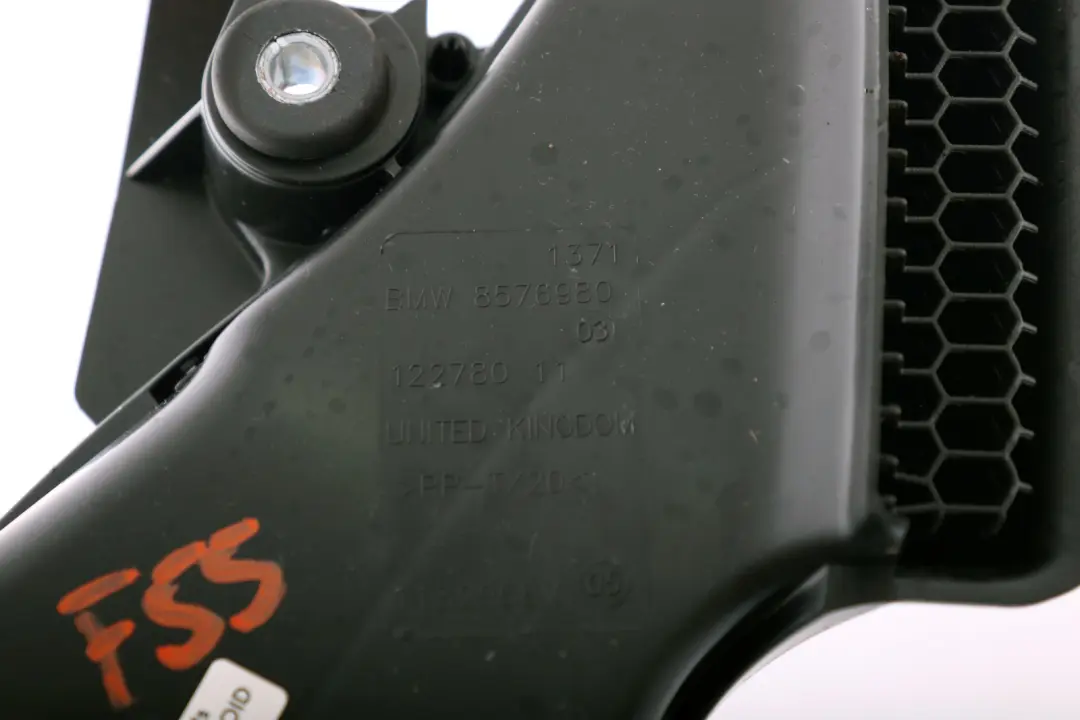 Panel Air Intake Duct Pipe Vent to Mini Cooper F55 F56 F57 F60 with Part number 8576980 Mini Cooper F55 F56 F57 F60 Panel Air Intake Duct Pipe Vent - SKU 8576980 - Part number 8576980